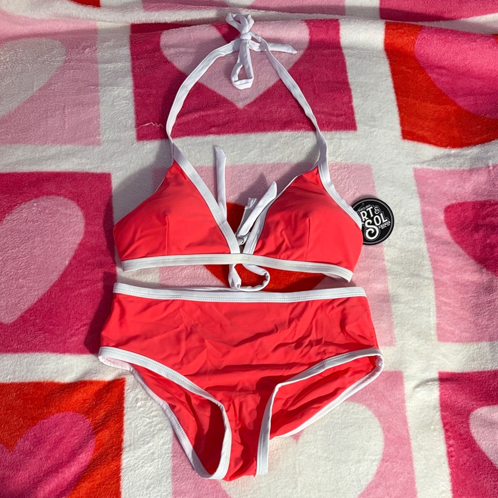 NWT Art & Sol Swim Set